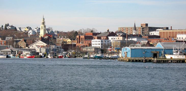 800px-Gloucester_MA_-_harbour